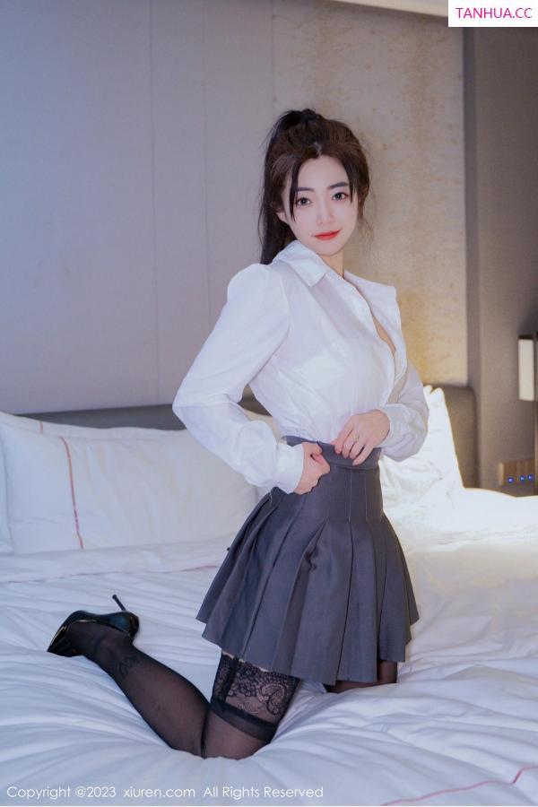  [XiuRen]高清写真图 2023.03.21 No.6444 星子柒kiki 黑丝美腿第3张图片